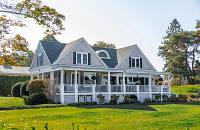 A small bed and breakfast in the countryside.