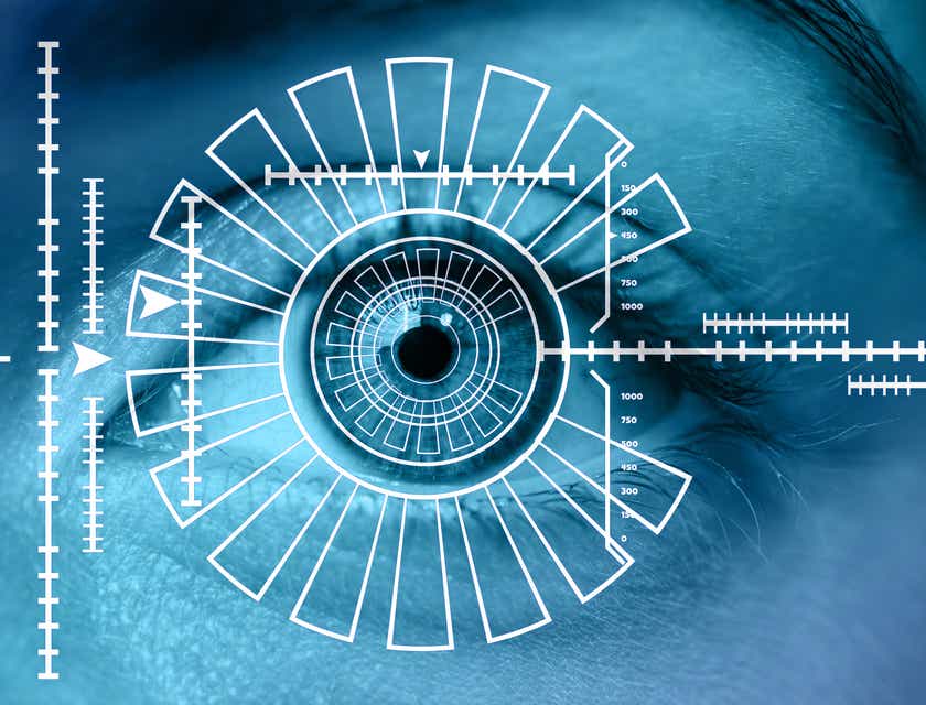 Een menselijk oog dat een biometrische scan ondergaat.