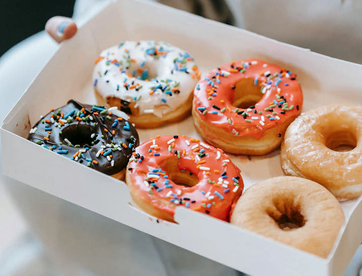 Donut Website Examples - 5 Sites Sprinkled With Streamlined Online Ordering Features