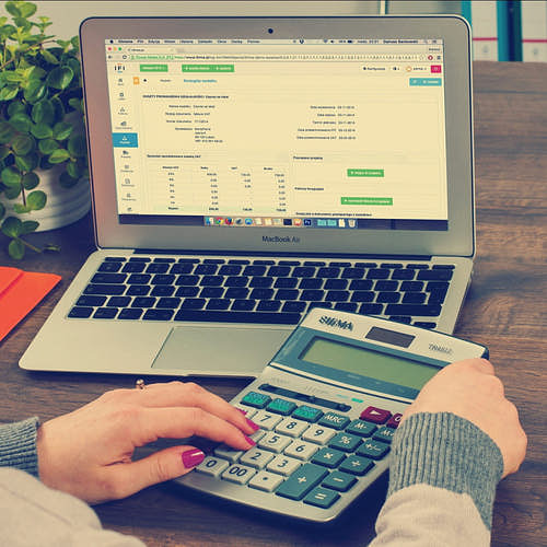 How to Start a Bookkeeping Business: