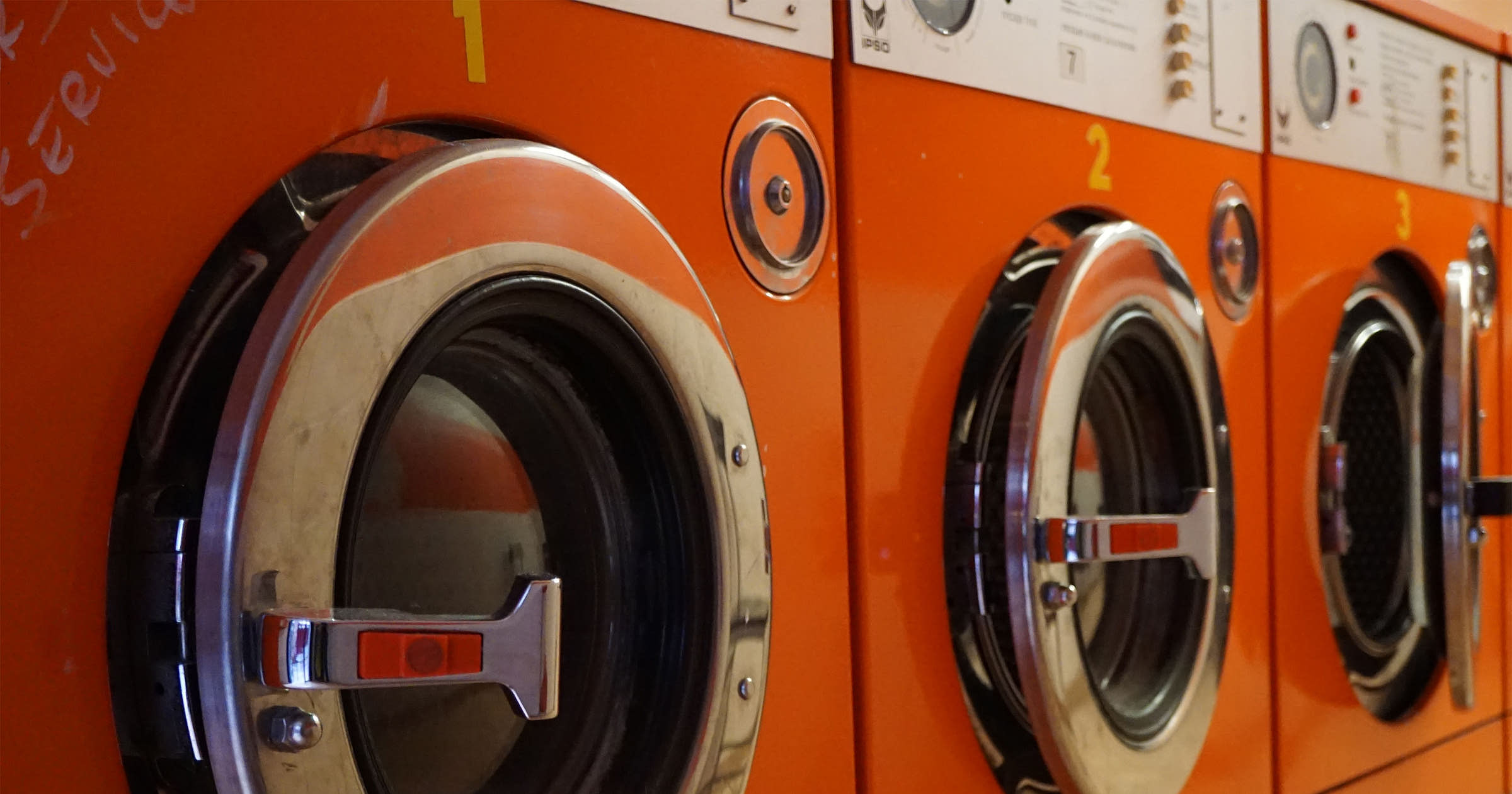 How to Start a Laundromat