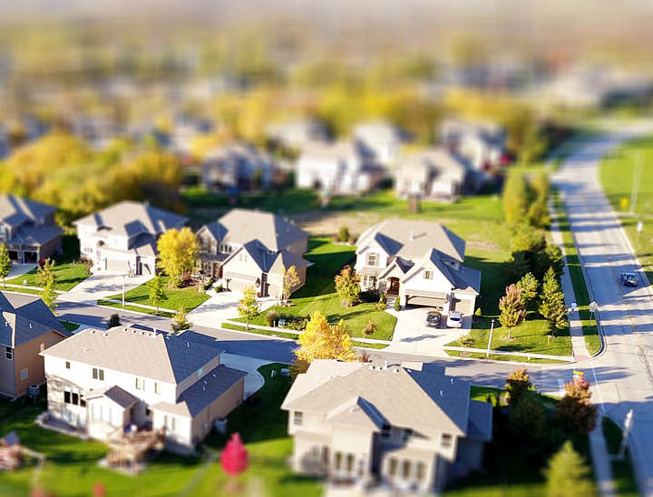 How to Start a Real Estate Business