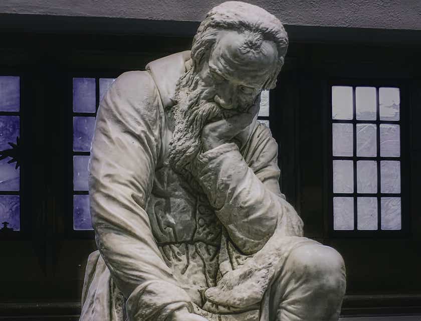 Patung Galileo dalam pose bermakna.