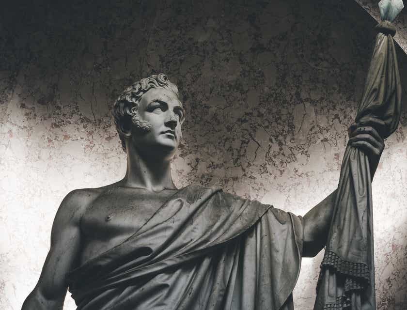 Sebuah patung Romawi di dalam museum.