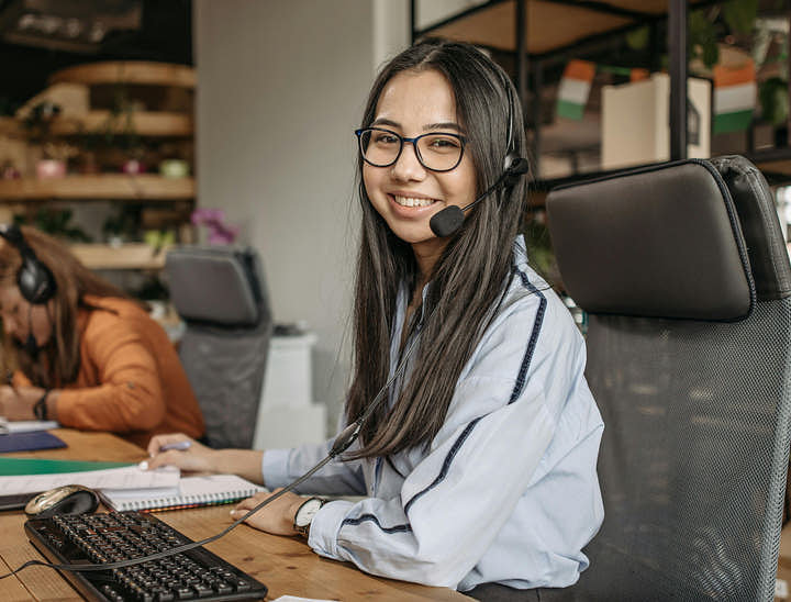 Virtual Assistant Website Examples - 5 Sites That Champion Professional Services